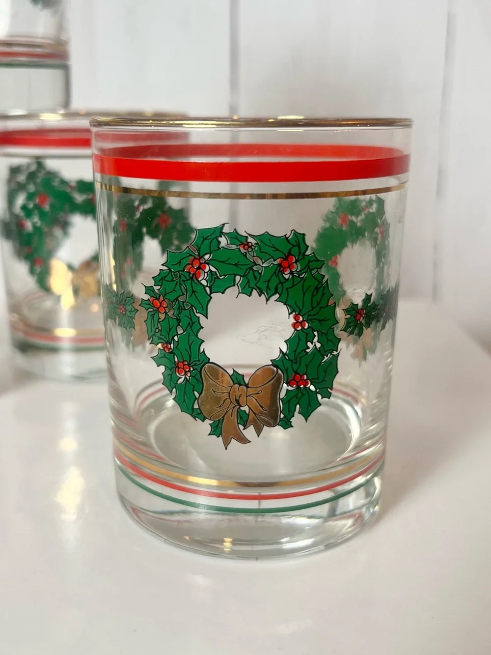 Vintage Libbey Christmas Wreath Glasses - Gold Rimmed and Bows Holiday Tumblers